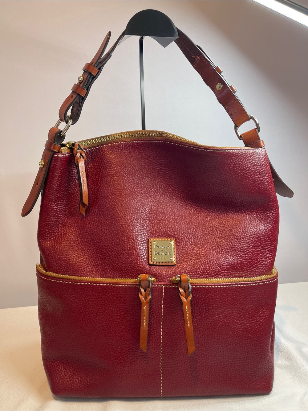 Dooney & Bourke Pebbled Leather Hobo Shoulder Bag Red Burgundy Large Zip Pocket